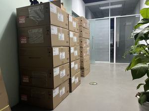 Dellemc thống nhất XT 380 4*1.8TB 2x4 cổng 32GB FC lai lưu trữ thống nhất XT - Product Image 2