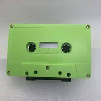 Boîtier de cassette vierge en plastique ABS à coque solide, avec fenêtre d'affichage et logo personnalisé, pour la création de mixtapes DIY et l'enregistrement.