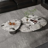 Table basse triangulaire haut de gamme en acier inoxydable et marbre naturel, style minimaliste italien, luxe léger et moderne