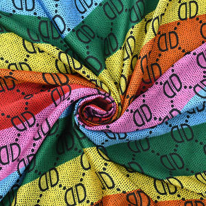 <span class=keywords><strong>Foulard</strong></span> carré en <span class=keywords><strong>soie</strong></span> polyester imprimé motif lettres D, 70 cm, pour femme musulmane, collection printemps, transfrontalier <span class=keywords><strong>AliExpress</strong></span> - Product Image 4