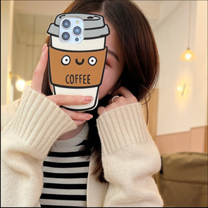 <span class=keywords><strong>Funda</strong></span> de teléfono con taza de café 3D de dibujos animados divertidos para <span class=keywords><strong>iPhone</strong></span> 15 <span class=keywords><strong>Pro</strong></span> <span class=keywords><strong>Max</strong></span> 14Pro 13 12 <span class=keywords><strong>11</strong></span> 3D <span class=keywords><strong>Funda</strong></span> de silicona suave - Product Image 2