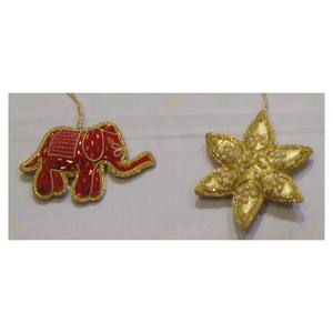 Ornement de Noël à suspendre avec broderie Zari - Product Image 1