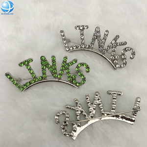 Spilla con strass trasparente e verde in lega placcata argento spille da confraternita per le maglie incorporate ispirate alle donne nere - Product Image 4