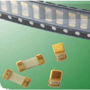 Fusible de montaje en superficie de cerámica de acción rápida con certificación UL 125V AC/DC 62mA-15A rango compatible con la potencia de los instrumentos - Product Image 2