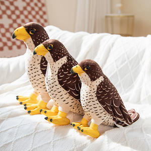 Jouet en <span class=keywords><strong>peluche</strong></span> d'aigle simulé transfrontalier ornement cognitif pour enfants accessoire Photo ours faucon faucon lavé soulagement du Stress anniversaire - Product Image 3