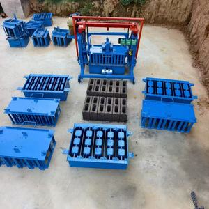 Kleine CR3-45 2-Loch Beton-Zement-Ziegelherstellungsmaschine Ziegelfabrik Blockherstellungsmaschine Halbautomatische Ziegelherstellungsmaschine - Product Image 1