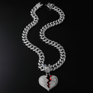 Collar de Cadena Cubana de Aleación de Zinc con Colgante de Corazón Roto con Pedrería Estilo Hip Hop, Venta Caliente de Fábrica - Product Image 4