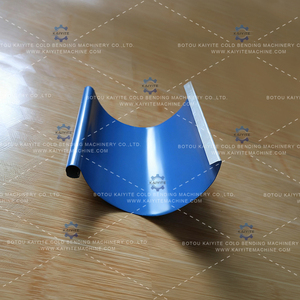 Máquina Perfiladora de Canalones de Acero de Color con Certificación CE, Dispositivo de Corte Hidráulico, Motor y Bomba, Espesor de 1.5-2.0 mm - Product Image 2