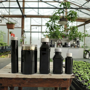 <span class=keywords><strong>Engrais</strong></span> <span class=keywords><strong>liquide</strong></span> à base d'humate de potassium pour l'entretien des pelouses et la gestion des terrains gazonnés - Product Image 6