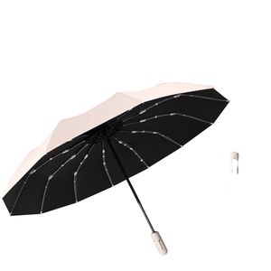 Parapluie de soleil pour adultes à trois plis, entièrement automatique, avec 12 baleines en fibre de verre extra-épaisses et revêtement noir, poignée en caoutchouc, protection UV - Product Image 1
