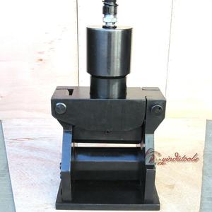 Máquina dobladora de barras hidráulica Yindutools YDB-150 de operación manual para barras de cobre - Product Image 2