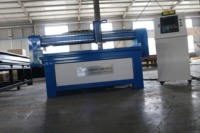 Machine de découpe plasma CNC monophasée 220V avec torche automatique pour la fabrication de tôles et de plaques de fer