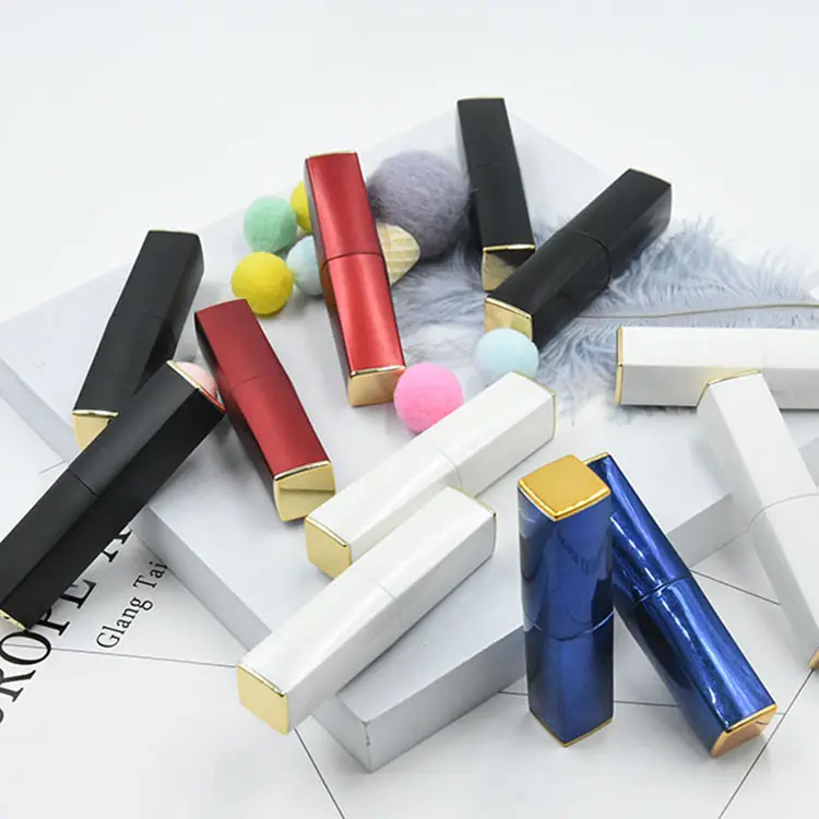 Großhandel Luxus Magnetic Lippenstift Rohr quadratischen mehrfarbigen Lippen balsam Behälter auf Lager