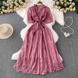 Vestido Elegante Vintage Francés para Mujer, Verano 2026, <span class=keywords><strong>Moda</strong></span> con Mangas Abullonadas, Tirantes, Cintura Ajustada, Cierre de Botón, Malla Bordada 101 - Product Image 4