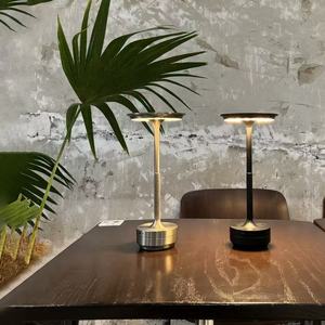 铝制可调光发光二极管台灯现代可调色温亮度，适用于书房/卧室/客厅无绳 - Product Image 6