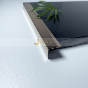 Profilé en L moderne en acier inoxydable EX308 pour la finition des bords des carreaux d'intérieur - Product Image 1