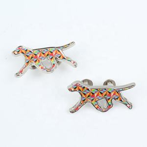 डी स्टैम्पिंग कस्टम कुत्ते आकार एपॉक्सी ब्रांड लोगो धातु पिन बैज के साथ रिवीट्स - Product Image 3