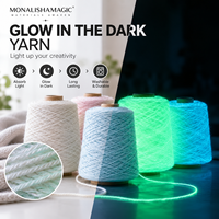 Fil à tricoter lumineux, fil long qui brille dans le noir pour les bonnets, les amigurumi, les travaux manuels et les accessoires de mode, approvisionnement en gros OEM ODM