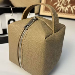 Fashion Travel Cosmetic Bag With Handle Women Storage Pouch for Toiletry Pu Leather Zipper <b>Makeup</b> Organizer <b>Case</b> - Product Image 5