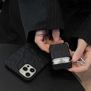 Étui <span class=keywords><strong>Airpods</strong></span> Pro noir élégant et créatif en papier froissé pour <span class=keywords><strong>Apple</strong></span> <span class=keywords><strong>Airpods</strong></span> 1 <span class=keywords><strong>2</strong></span> 3 boîte <span class=keywords><strong>de</strong></span> chargement pour écouteurs <span class=keywords><strong>sans</strong></span> <span class=keywords><strong>fil</strong></span> - Product Image 4