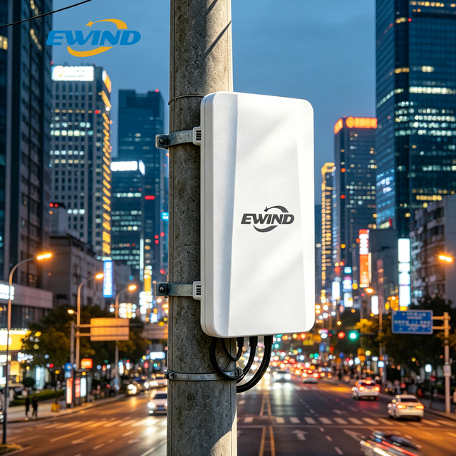 Outdoor IP67 Waterproof WiFi Bridge Wireless 2.4G Long Range 0.5KM 300Mbps Wireless CPE for Outdoor Monitoring Network Coverage