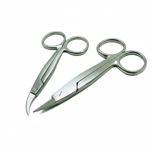 Agrafeuse manuelle de peau de ciseaux d'acier inoxydable de norme allemande de couronne et instrument chirurgical pour l'usage clinique - Product Image 1