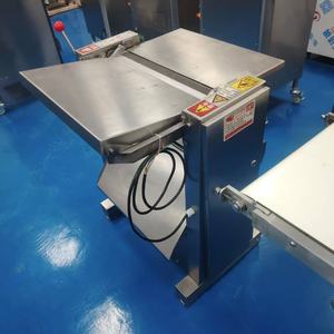 Nieuwe professionele automatische ontharingmachine voor slachthuizen, merk RuiCheng, hoge snelheid 18m/min, voor het ontharen van varkens en lammeren. - Product Image 2