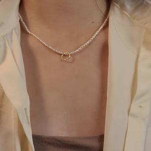Collier rétro tendance pour femme avec perle d'eau douce naturelle, chaîne de clavicule, design de niche, texture de grain de millet - Product Image 2