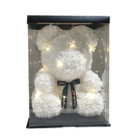 Vente en gros : Boîte cadeau Saint-Valentin chinois avec ours en roses et fleurs de savon préservées, design créatif, pour publicité commerciale