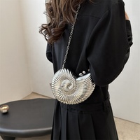 Sac à main tendance en forme de coquille en acrylique, sac à main tendance en forme d'escargot de mer métallique, chaîne de sac à main, sacs à main et sacs à main pour femmes, fête de mariage