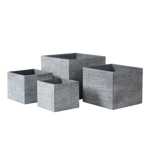 Juego de Macetas y Jarrones Grandes Cuadrados de Hormigón Gris, Diseño Minimalista para Uso en Suelos, para Jardín, Venta al por Mayor - Product Image 4