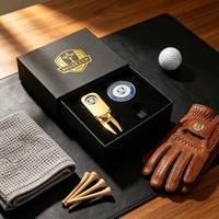 Outil de réparation de divots de golf de type switchblade avec marqueur de balle et étui en cuir