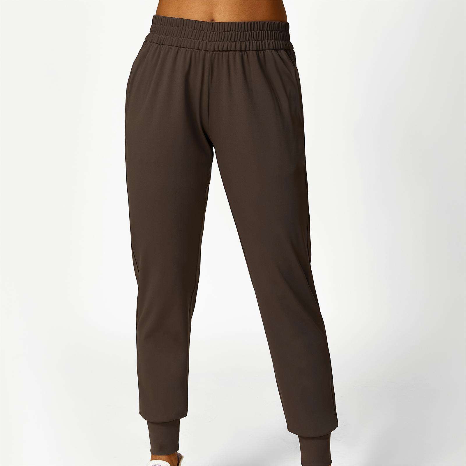 Pantalon en chêne foncé seulement