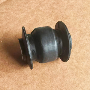บูชยางกันโคลงนิสสัน รุ่น 55136-4B000 สำหรับเปลี่ยนซ่อมยางรองแท่นเครื่อง - Product Image 1