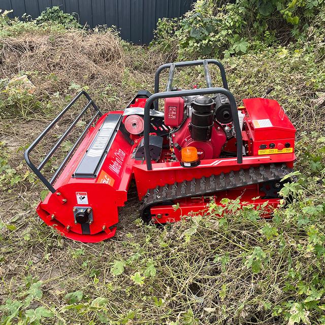 Industrial Robot Brush Cutter All Terrain Crawler Remote Control Lawn Mower High Power Diesel Engine Mowing Machine
