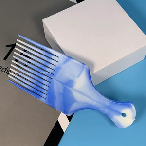 Vente en gros directe d'usine Yisijia 628 #   Peigne en plastique à dents fines pour l'insertion de l'huile - Product Image 4