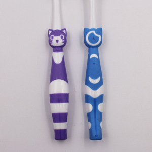 แปรงสีฟันเด็ก ด้ามจับรูปแมว ขนแปรงนุ่ม ไนลอน ใช้ในบ้าน 15.5 ซม. - Product Image 3