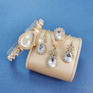 New Light Luxury <strong>Women's</strong> Heart-Shape Water Drop Quartz Pointer <strong>Watch</strong> Diamond-Encrusted Gem Gift <strong>Set</strong> Alloy <strong>Watch</strong> <strong>Set</strong> - Product Image 4