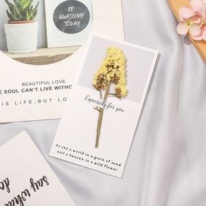 Biglietti d'<span class=keywords><strong>Auguri</strong></span> con Fiori Secchi, Mini Bouquet di Fiori Pressati Naturali per Matrimoni, Compleanni e Regali - Product Image 5