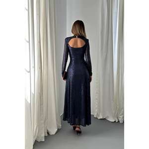 Robe de soirée élégante bleu marine dos nu à sequins, coupe fourreau, taille naturelle, tissu translucide - Product Image 2