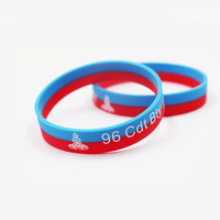 Échantillon Gratuit Meilleurs Cadeaux Promotionnels Nouveau Design Bracelet en Silicone Superposé Étanche Fait Main Couleurs Personnalisées Disponibles pour Noël