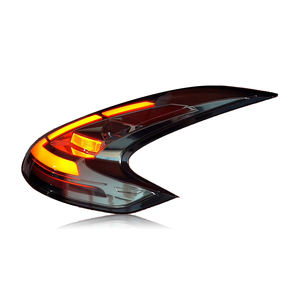 Feux arrière dynamiques à LED pour Nissan 370Z avec feux de recul, de freinage et de clignotants, et feux antibrouillard - Product Image 4