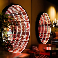 Boîte à lumière LED miroir infini avec effet d'extension de miroir abîme filet de poinçon attrayant Ins rouge pour la photographie populaire dans les centres commerciaux
