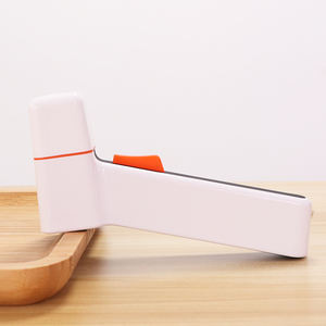 Thermomètre infrarouge numérique sans contact intelligent Pangao Professional pour la température frontale des bébés - Product Image 5