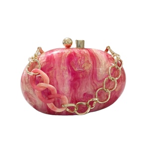 Borsa <span class=keywords><strong>da</strong></span> <span class=keywords><strong>sera</strong></span> di lusso in <span class=keywords><strong>oro</strong></span> acrilico borsa <span class=keywords><strong>da</strong></span> donna con perla per matrimoni o feste con motivi in materiale metallico - Product Image 1