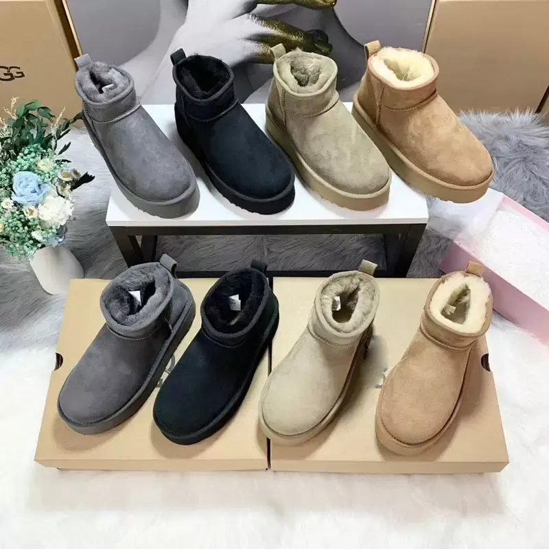 Factory direct sales customized high quality designer snow boots men famous brand boots women leather winter snow boots