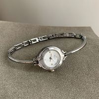 Jam Tangan Gelang Dial Kecil Mini Jam Tangan Wanita Gaya Retro Gelang Tipis