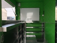 Kiosque alimentaire gourmet de petite taille, conteneur de cuisine exceptionnel avec petites roues, conception personnalisée, kiosque alimentaire entièrement équipé