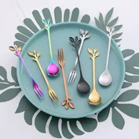 Cuillère à long manche dorée en acier inoxydable, cuillère à thé en forme de feuille, mini-cuillères à mélanger nordiques, petite fourchette pour dessert, café, miel, décoration intérieure