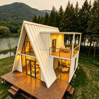 Cabane préfabriquée mobile en forme de triangle pour B&B, glamping et complexe hôtelier